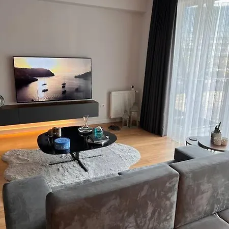 Sporty, Stylish And Spacious Apartment *